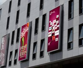 銀行雙面燈箱的選購事項(xiàng)包括哪些
